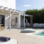 Willa Isalos With Private Pool *