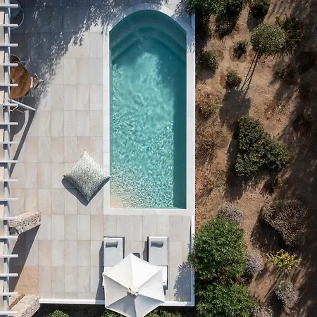 Isalos With Private Pool Vila *