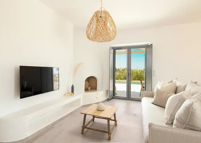 Βίλα Isalos With Private Pool Naxos City