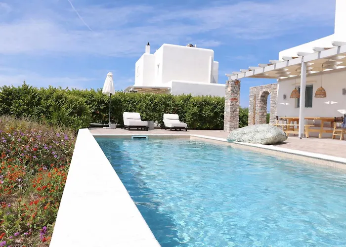 Isalos With Private Pool * Naxos City