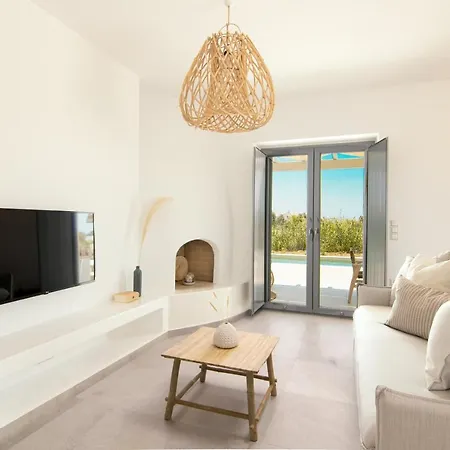 Villa Isalos With Private Pool Naxos City