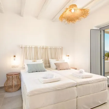 Βίλα Isalos With Private Pool *