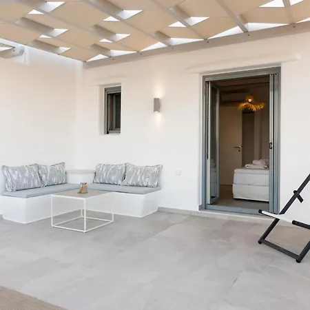 Isalos With Private Pool Villa