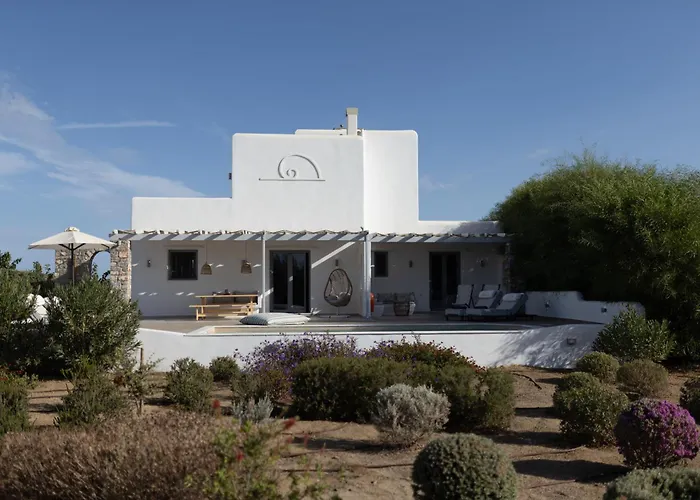 Βίλα Isalos With Private Pool Naxos City